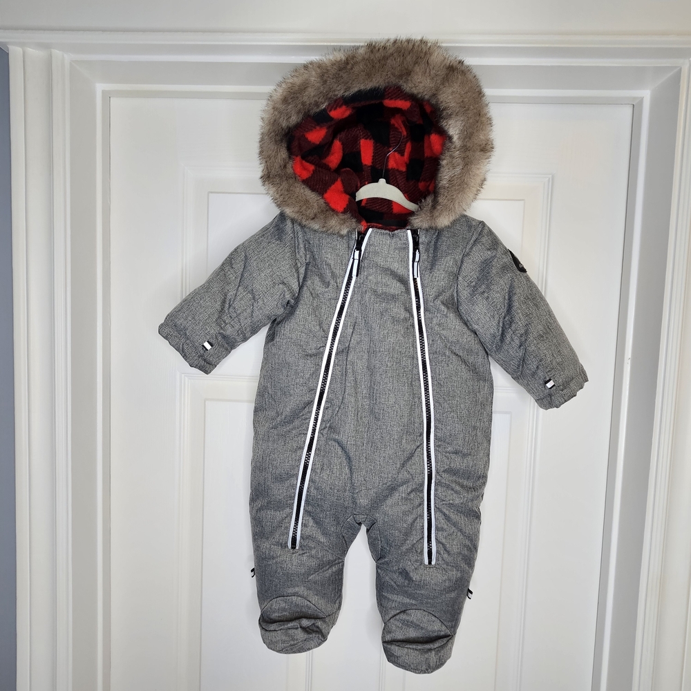 NWOT Canadiana Grey Bunting Suit Baby 3-6M Buffalo Plaid Fleece Lined Hooded